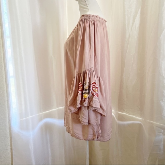 Pink Rose embroidered bell sleeves Blouse - Picture 2 of 7